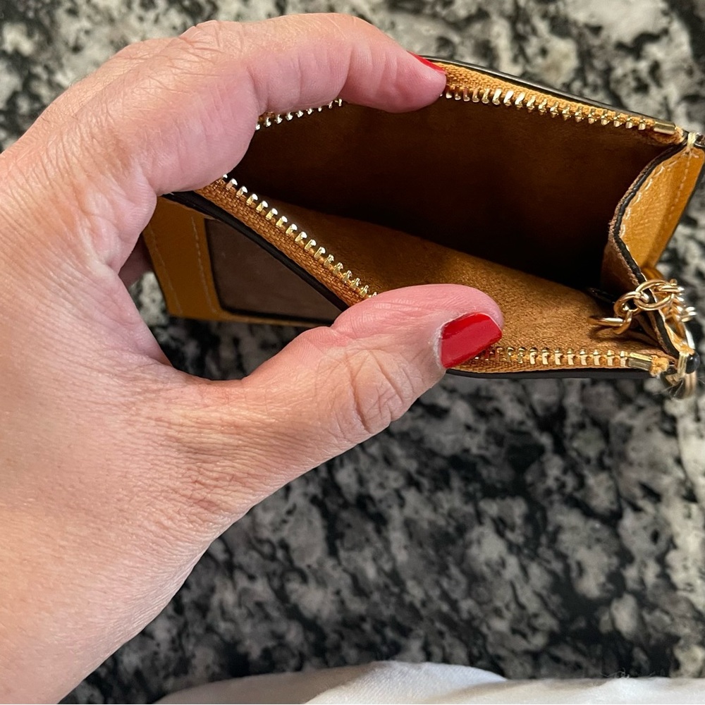 Coach Cardholder - Picture 2 of 3